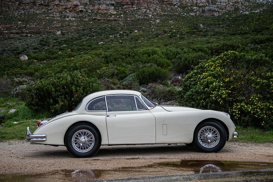 CLASSIC DRIVE: 1958 Jaguar XK150 FHC