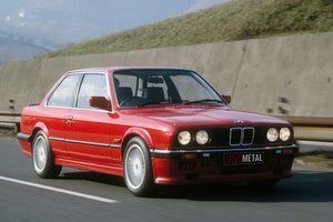 BMW 333i (E30) (SentiMETAL 1/18 scale Exclusive) - Henna Red